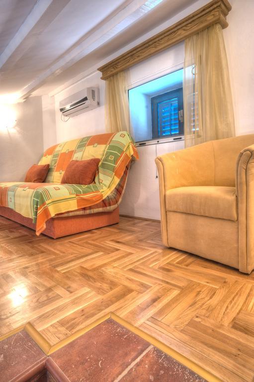 Holiday Home Neda 斯韦蒂·斯特凡 客房 照片